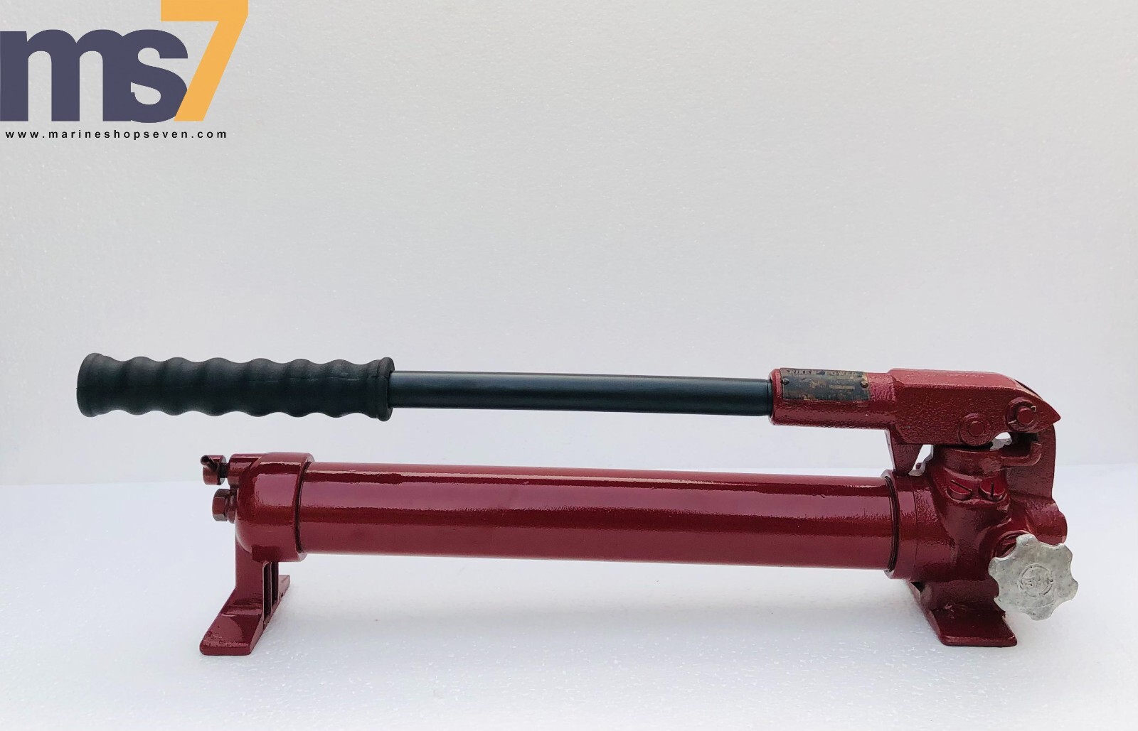 RIKEN SEIKI P-18 MANUAL HYDRAULIC HAND PUMP CAPACITY 700 BAR/10,000 PSI