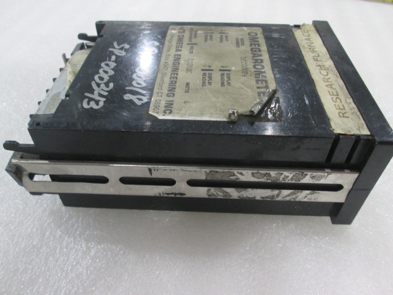 Omega, DP2000, Panel Meter, Used