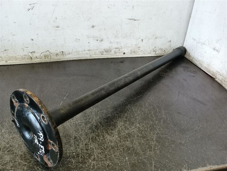 A7753576301 Detroit Axle Shaft 39.91" 40 Spline   (10596953