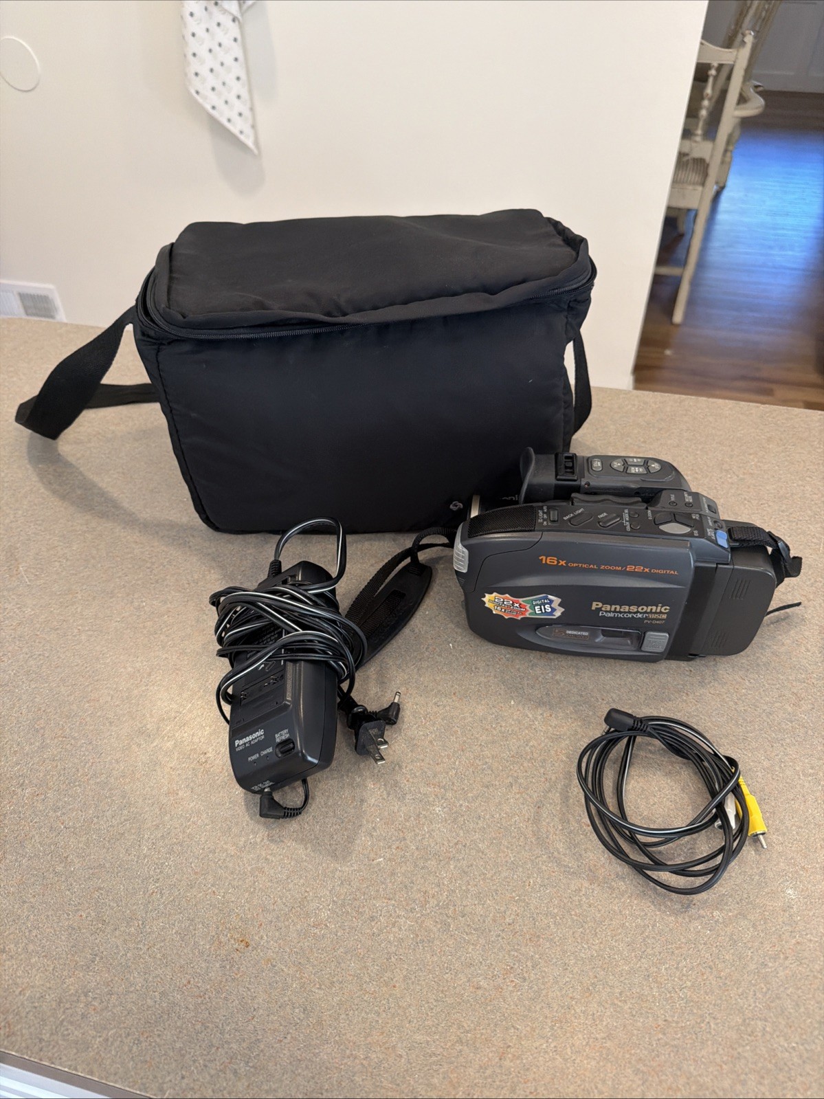 Panasonic PV-D407D Camcorder Untested