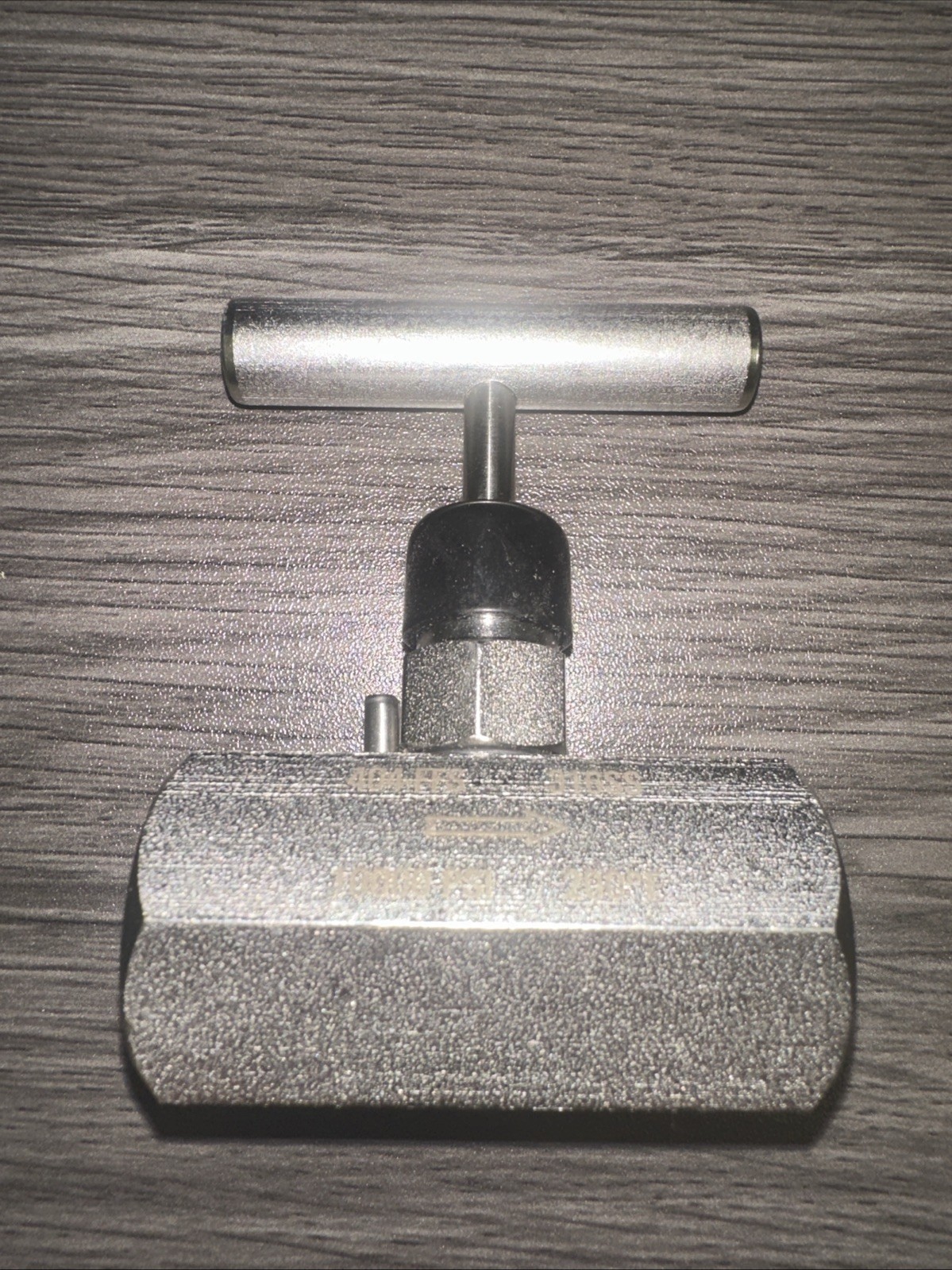 Noshok 404-FFS Hard Seat Standard Needle Valve New No Box SWAGELOK VALVES PARKER