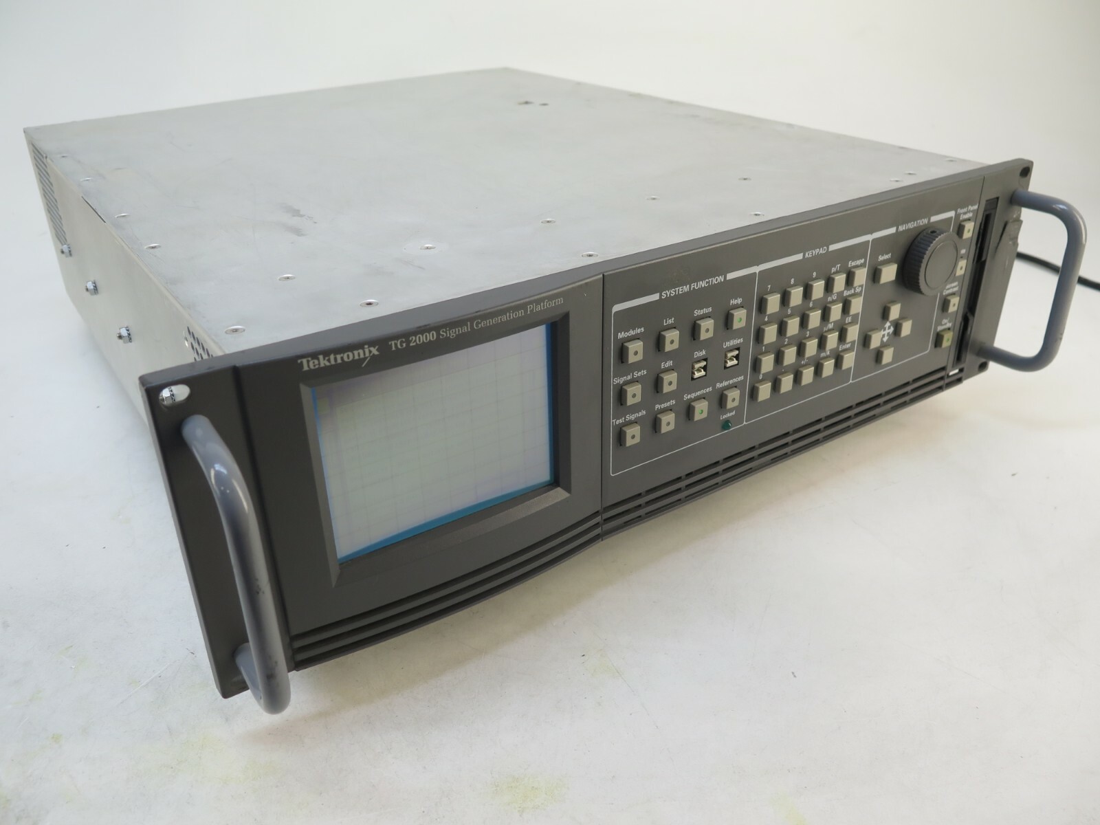 Tektronix TG2000 VIDEO GENERATOR With Modules:  CPU, GP1, AVG1, BG1, Clock