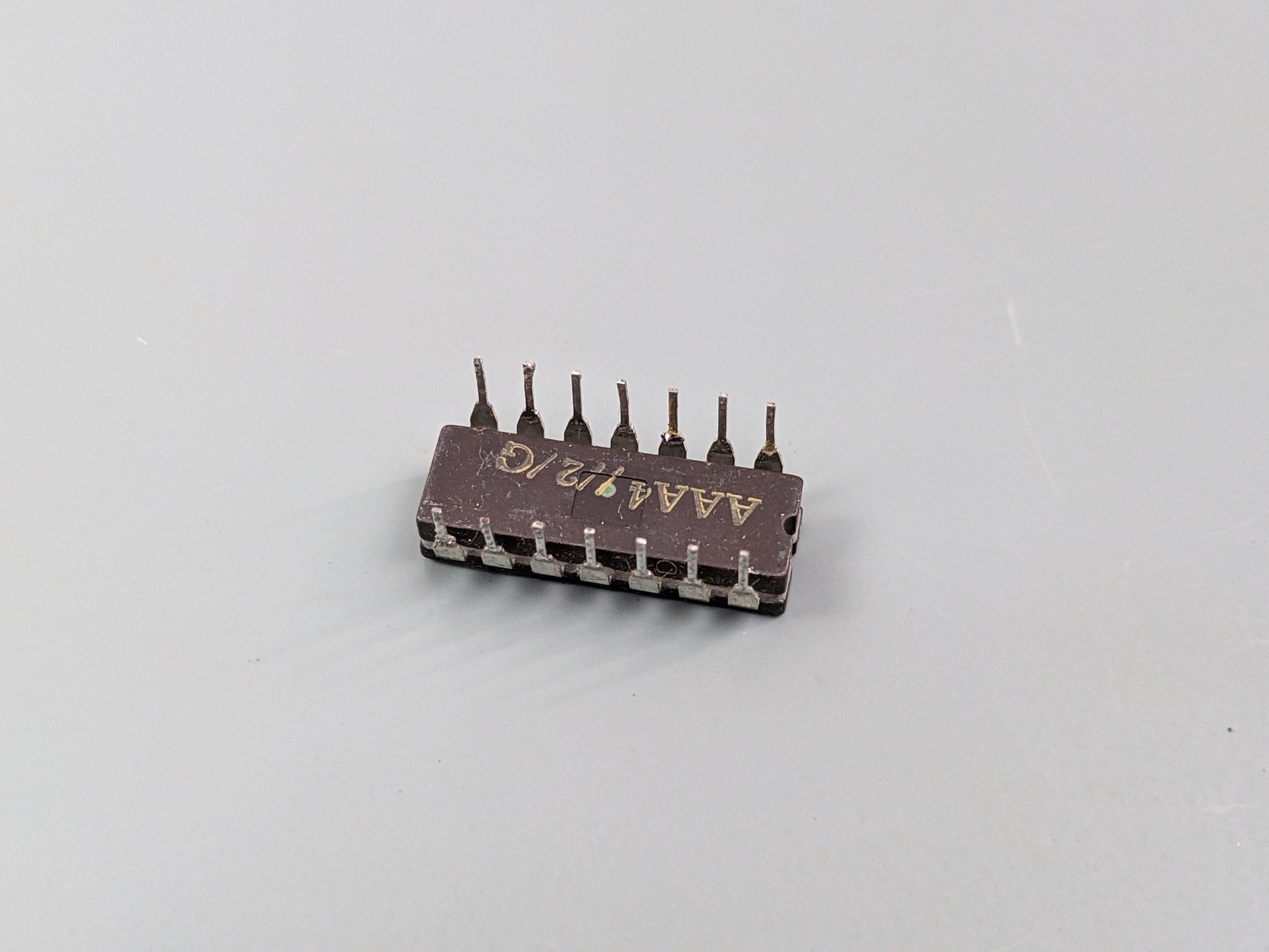 DS0056CJ 5MHz 2-Phase MOS Clock Driver IC, SOLDER PULL