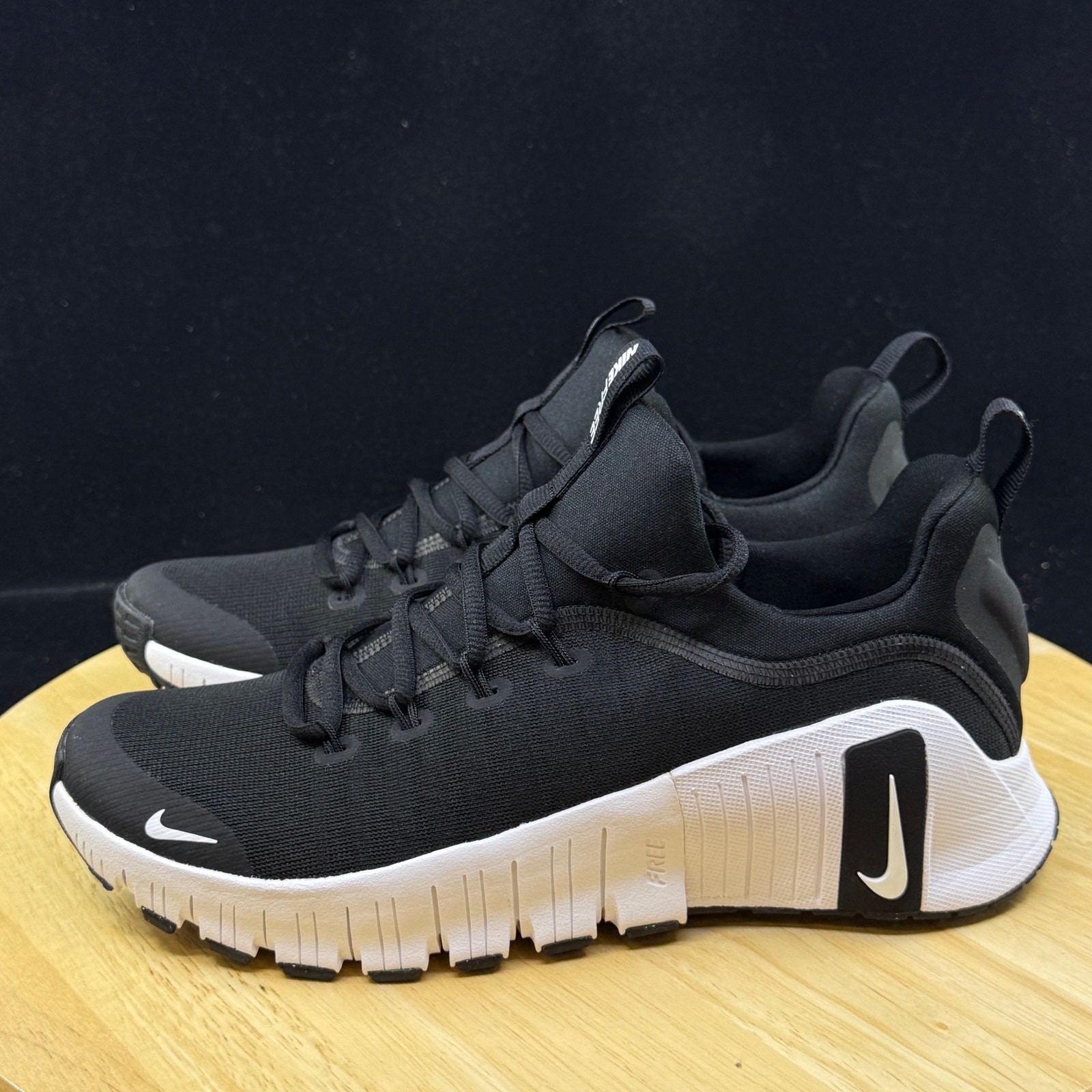 Nike Free Metcon 6 Men's Size 11 Black White Gym Athletic Shoes FJ7127-001