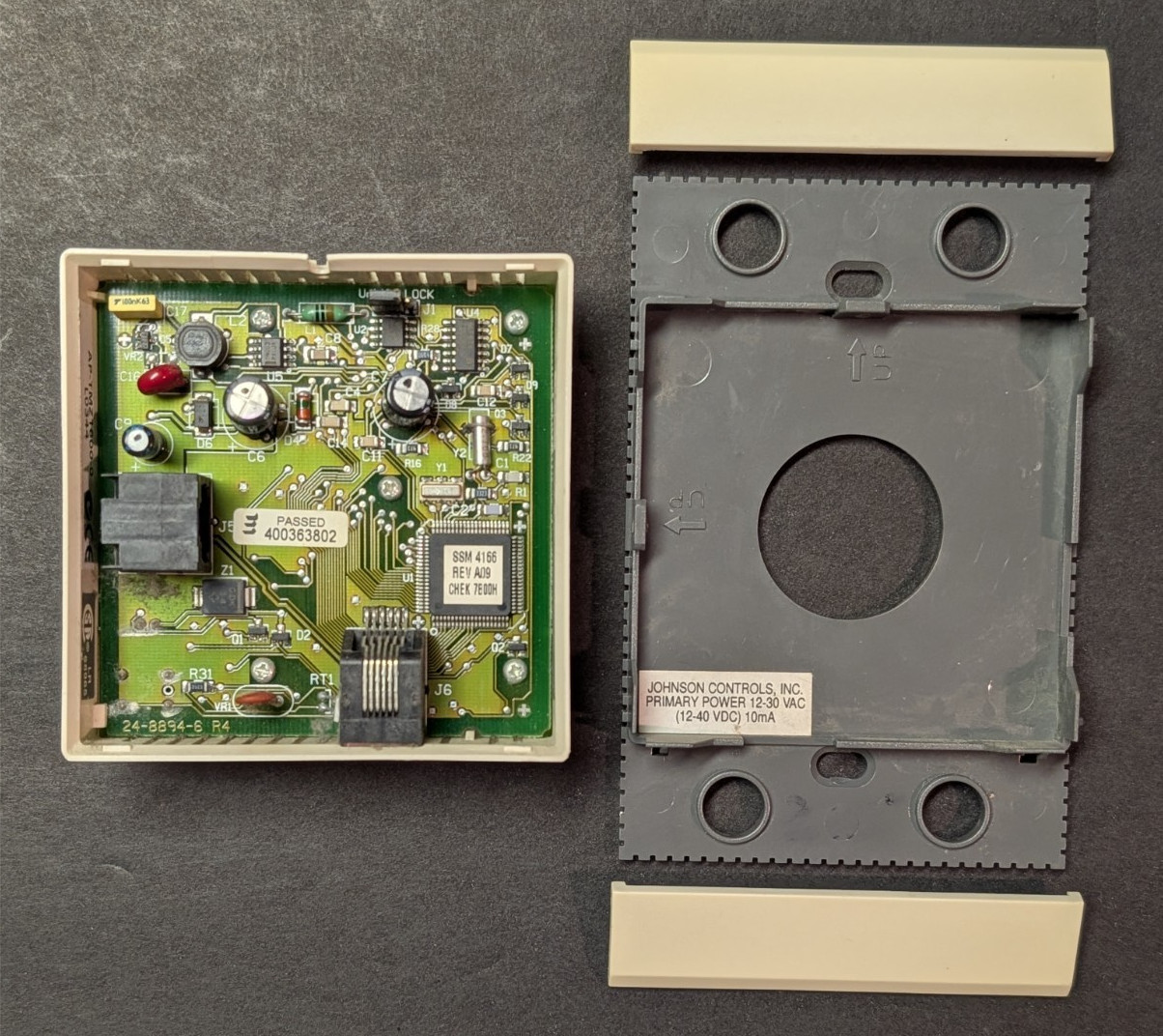 Johnson Controls Net Zone Sensor AP-TMZ1600 LCD Room Display Temperature Sensor