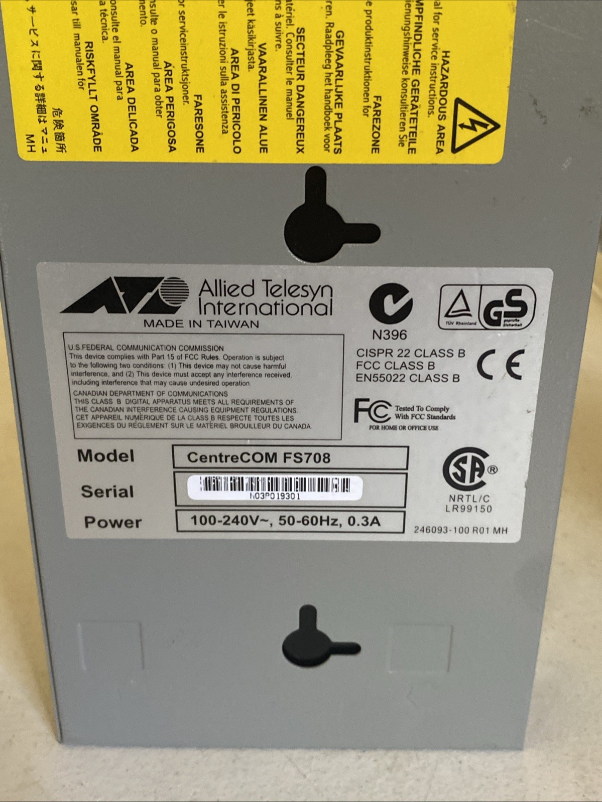 Allied Telesyn International CentreCOM FS708 Ethernet Switch