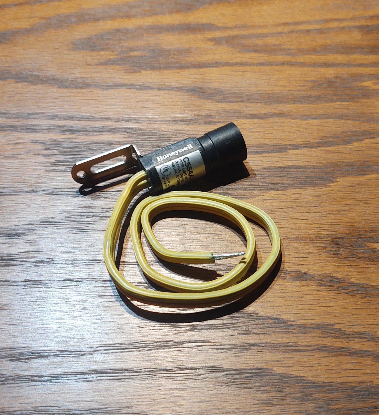 Honeywell Cadmium Sulfide Flame Detector C554A