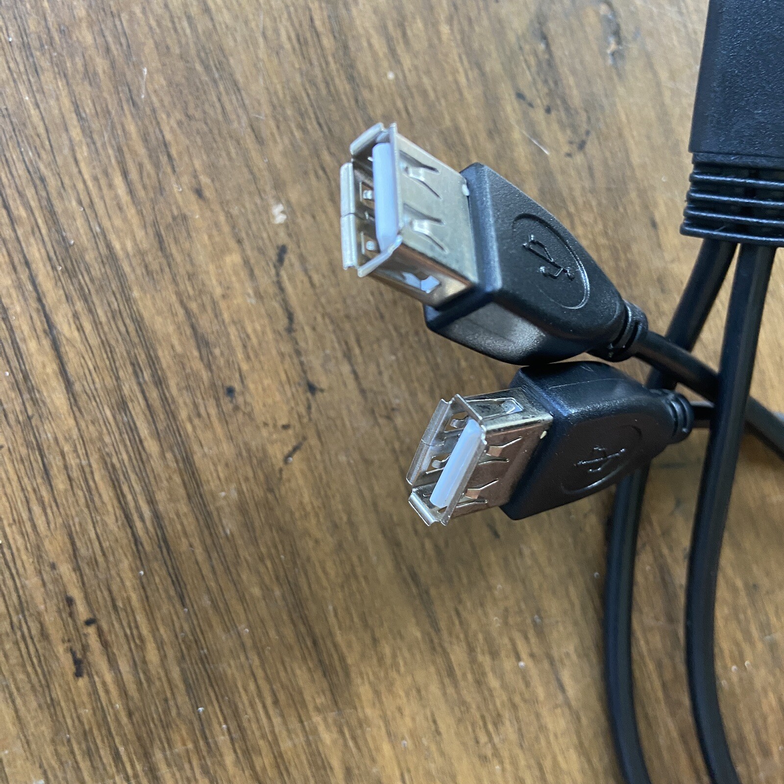 USB A data cable splitter for Tesla model 3 2017 2018 2019 model year power cord