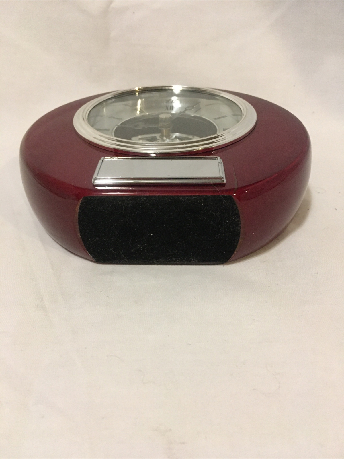 Executive Engraved Silver Gear Da Vinci Marquee Style Dark Cherry Desk Clock