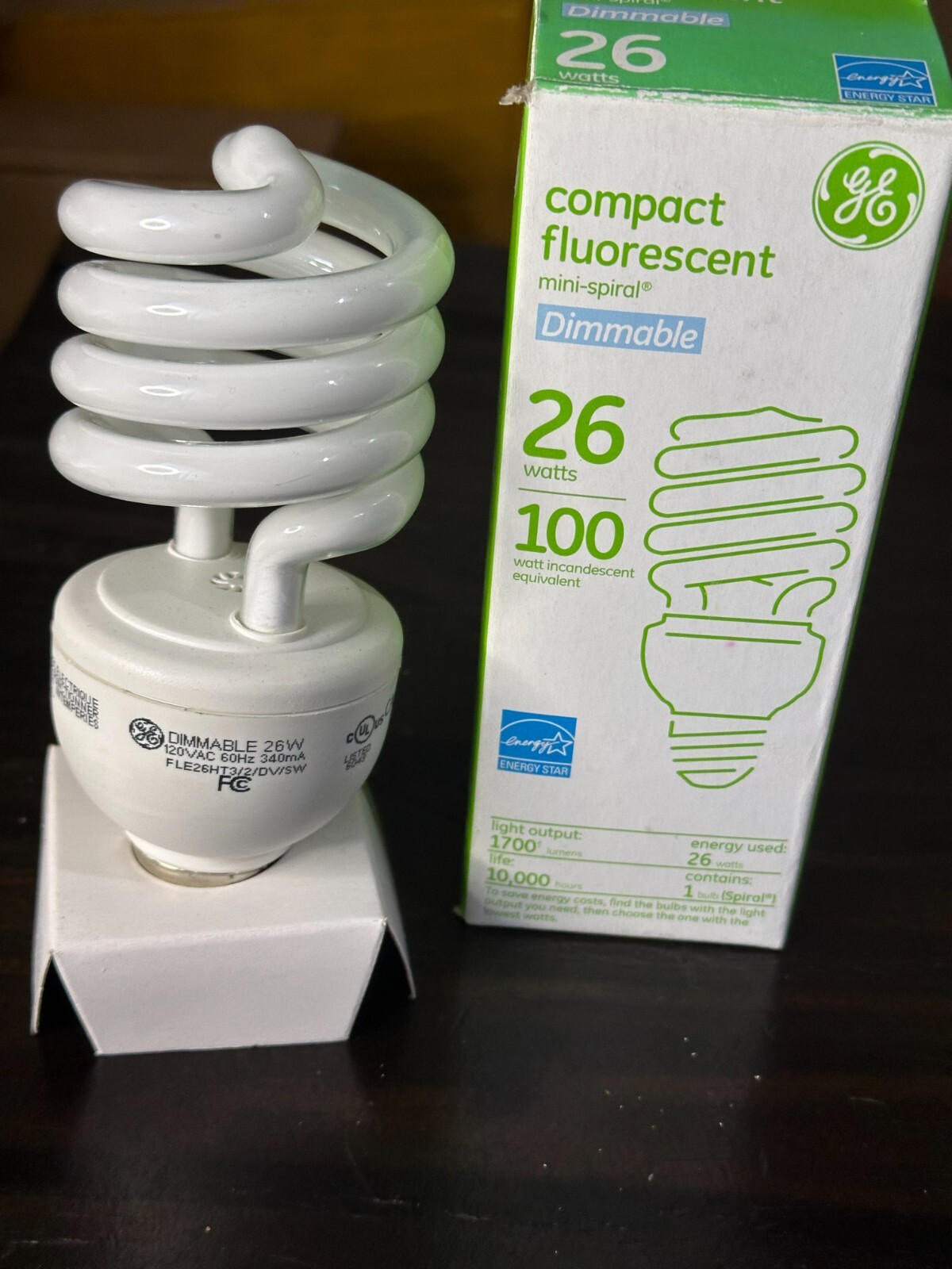 GE 89621 - FLE26HT3/2/DV/SW Compact Fluorescent Lamp Dimmable 26W