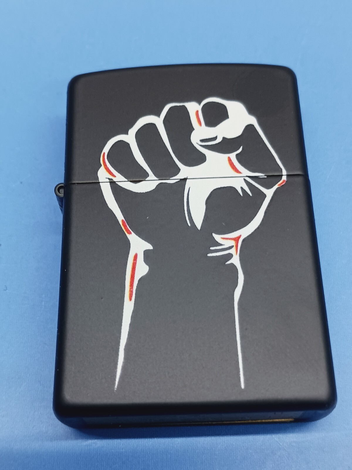 Zippo Fist Black Matte 28141