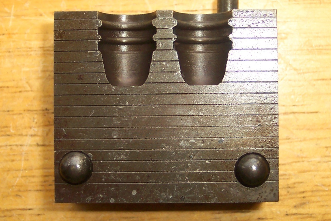 RCBS 45-200-SWC .45 ACP CAL 200 GRAIN SEMI-WADCUTTER TARGET MOLD 45ACP 45 COLT