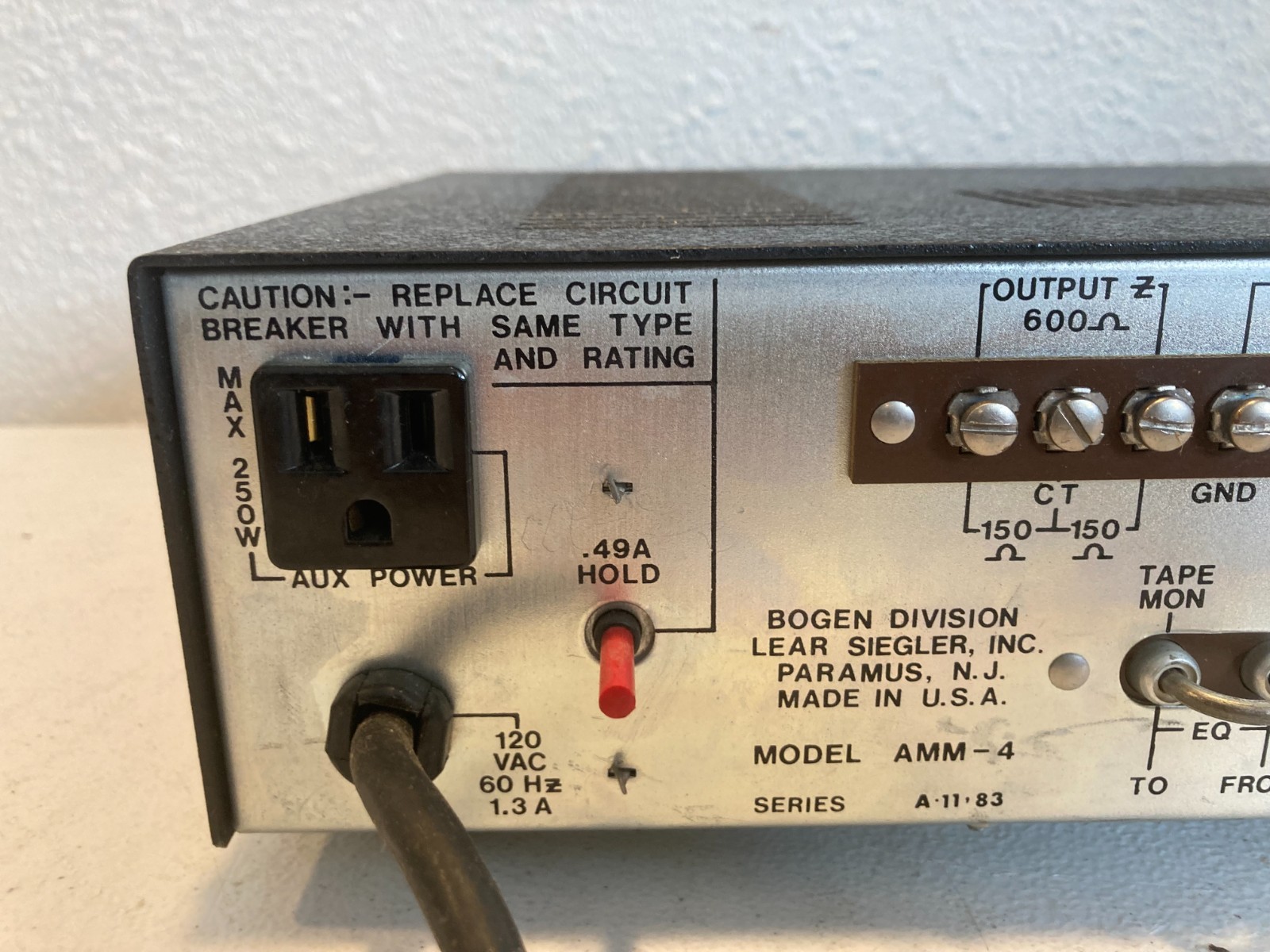 Bogen Amm-4 Amplifier With Rack Panel Mounts!