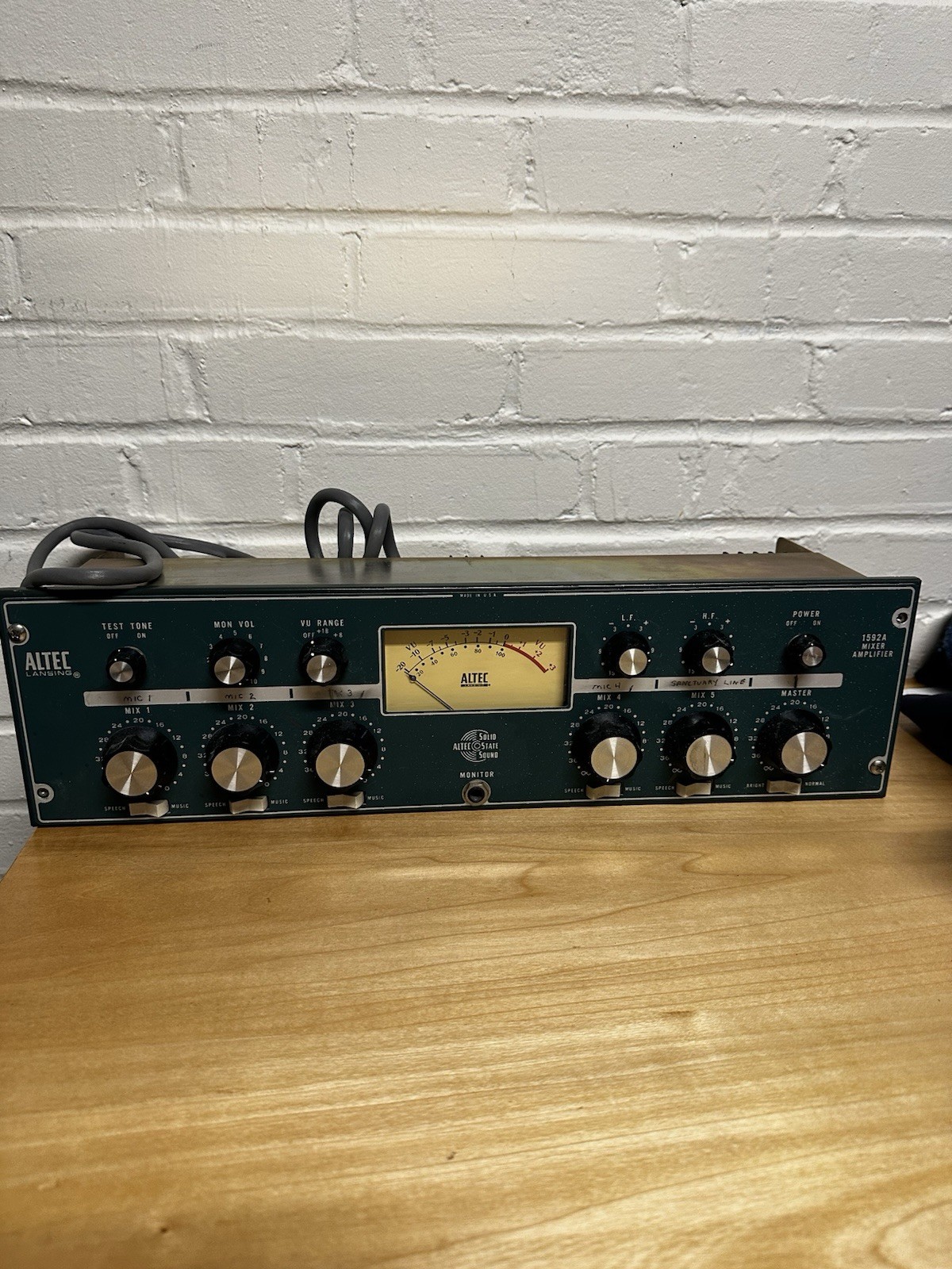 Altec Lansing 1592A Mixer Amplifier