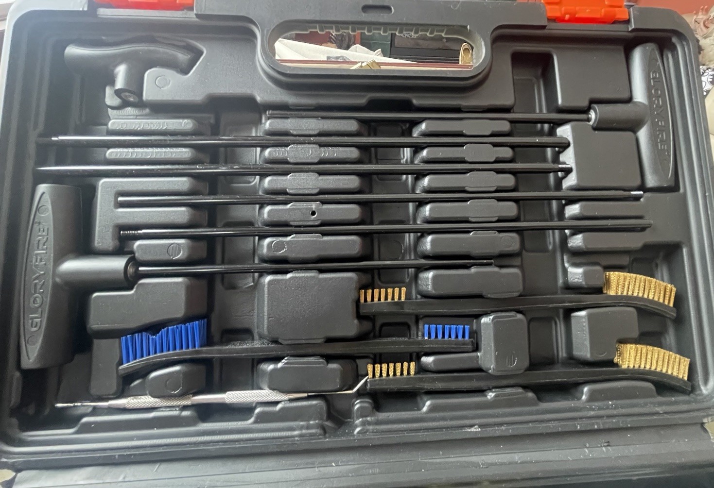 GLORYFIRE Universal Gun Cleaning Kit with Durable Plastic Case - Great Condition