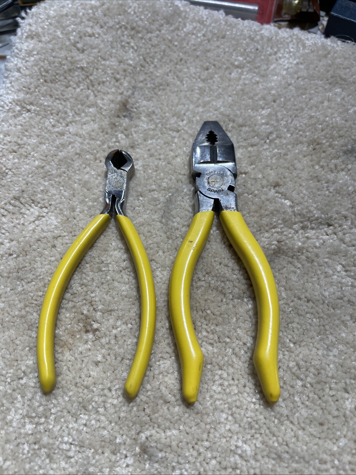 Set Of 2 OMEGA 4.5" PRECISION END CUTTING PLIERS NIPPERS JEWELER EXC COND SPAIN