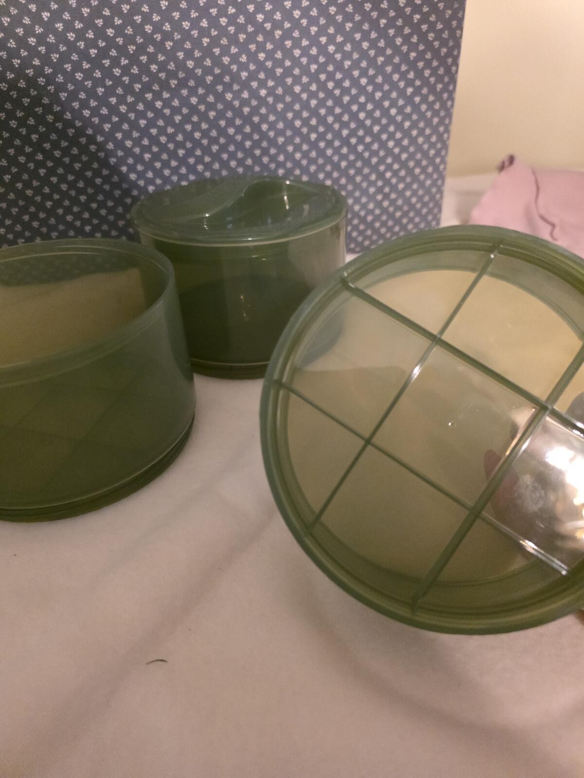 Green Translucent Plastic Stackable Snack Bowls Set of 3 Retro Kitchen