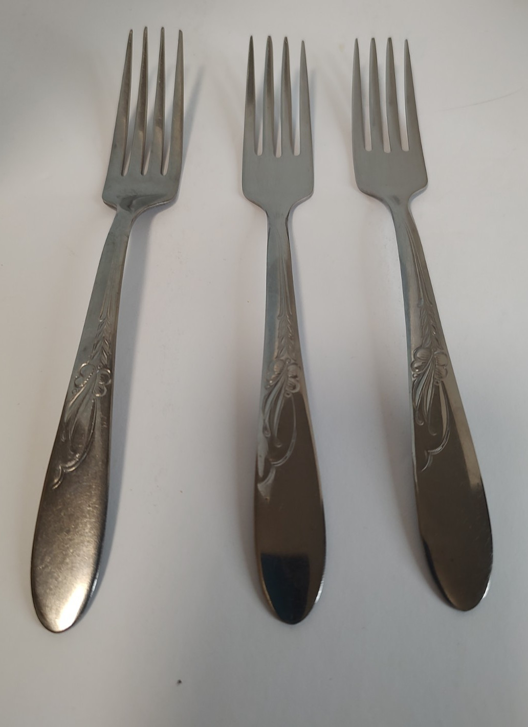 H.B. Co. Solid Stainless Steel Heather Pattern Lot/3 Forks One Dinner Two Salad