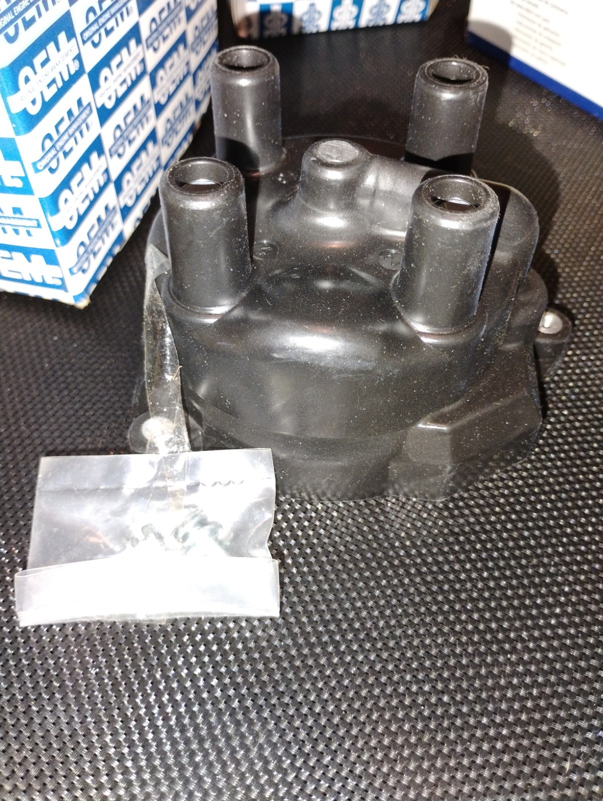 Distributor Cap OEM 174-7036 Original Engine Management 40011