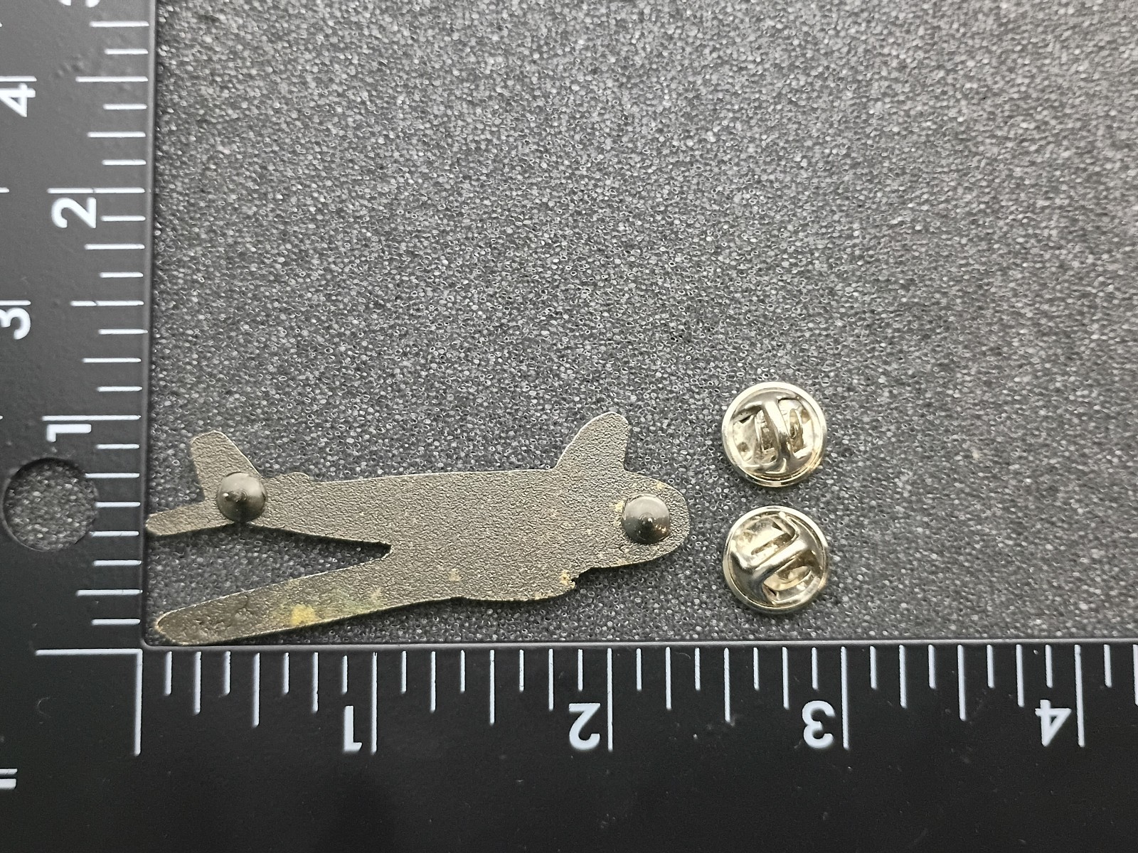 Everts Air Cargo Pin