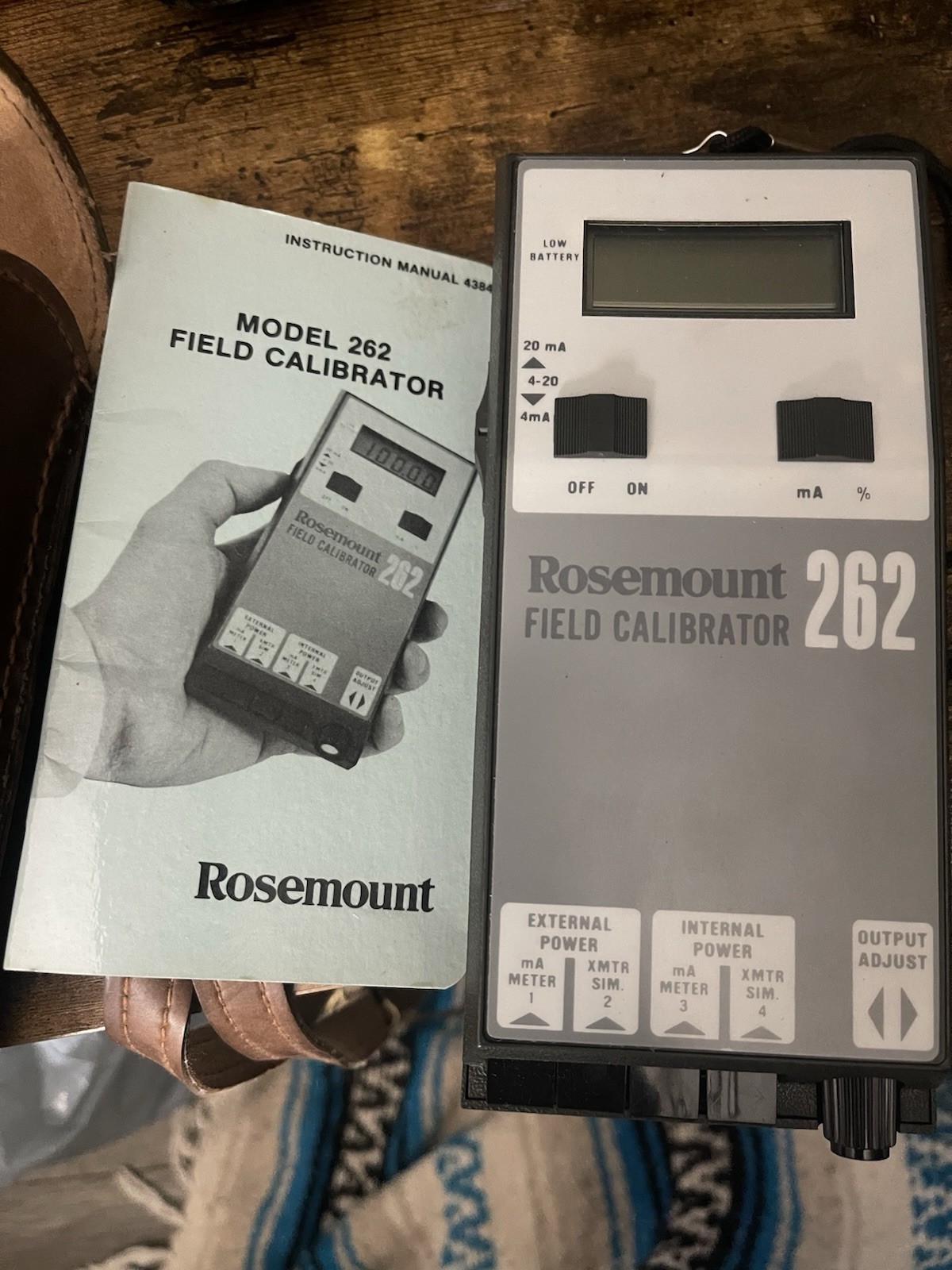 Rosemount 262 Field Calibrator with Manual and Leather Case