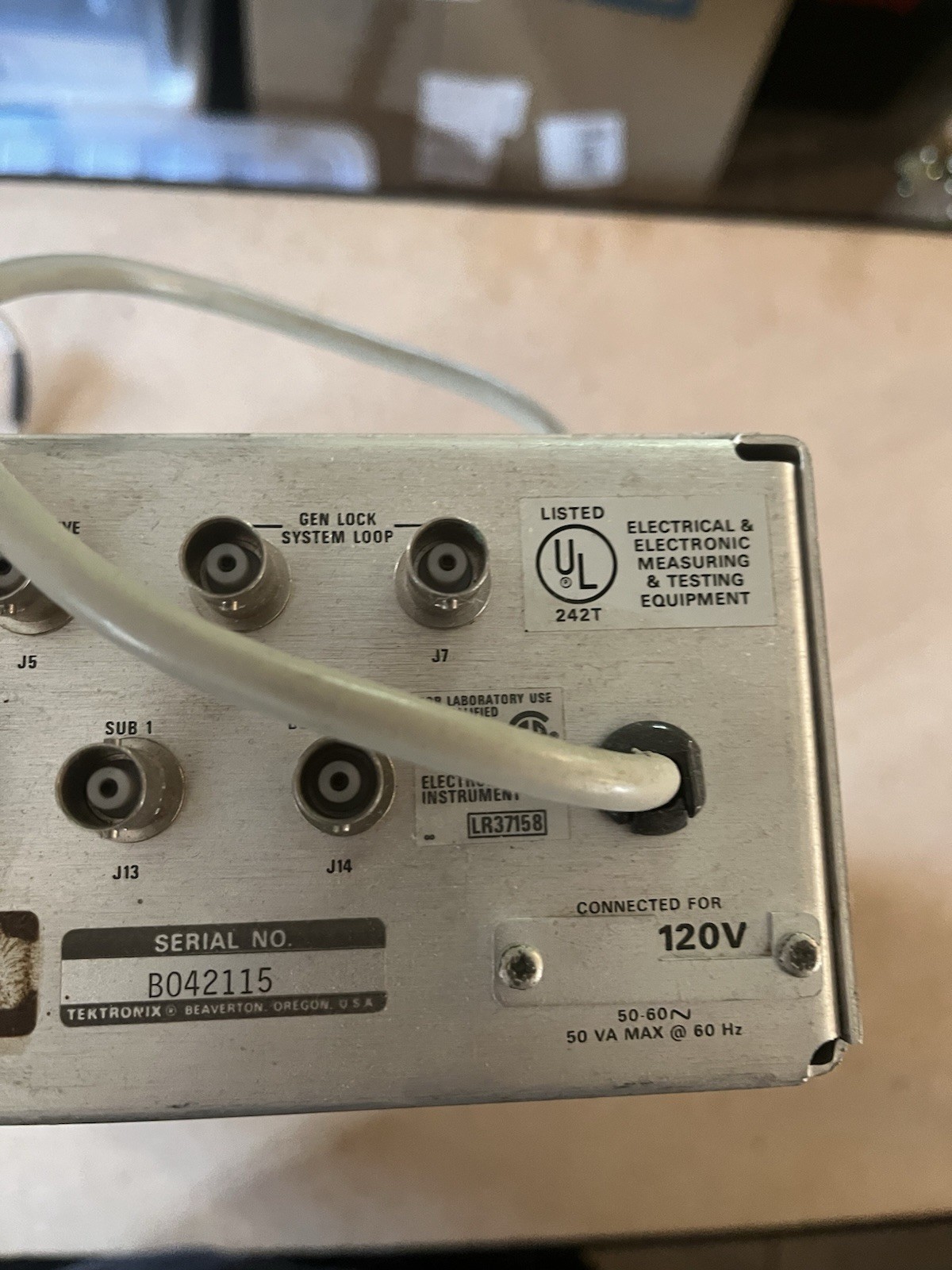 Tektronix 1470 NTSC CCTV Color Sync & Test Signal Generator