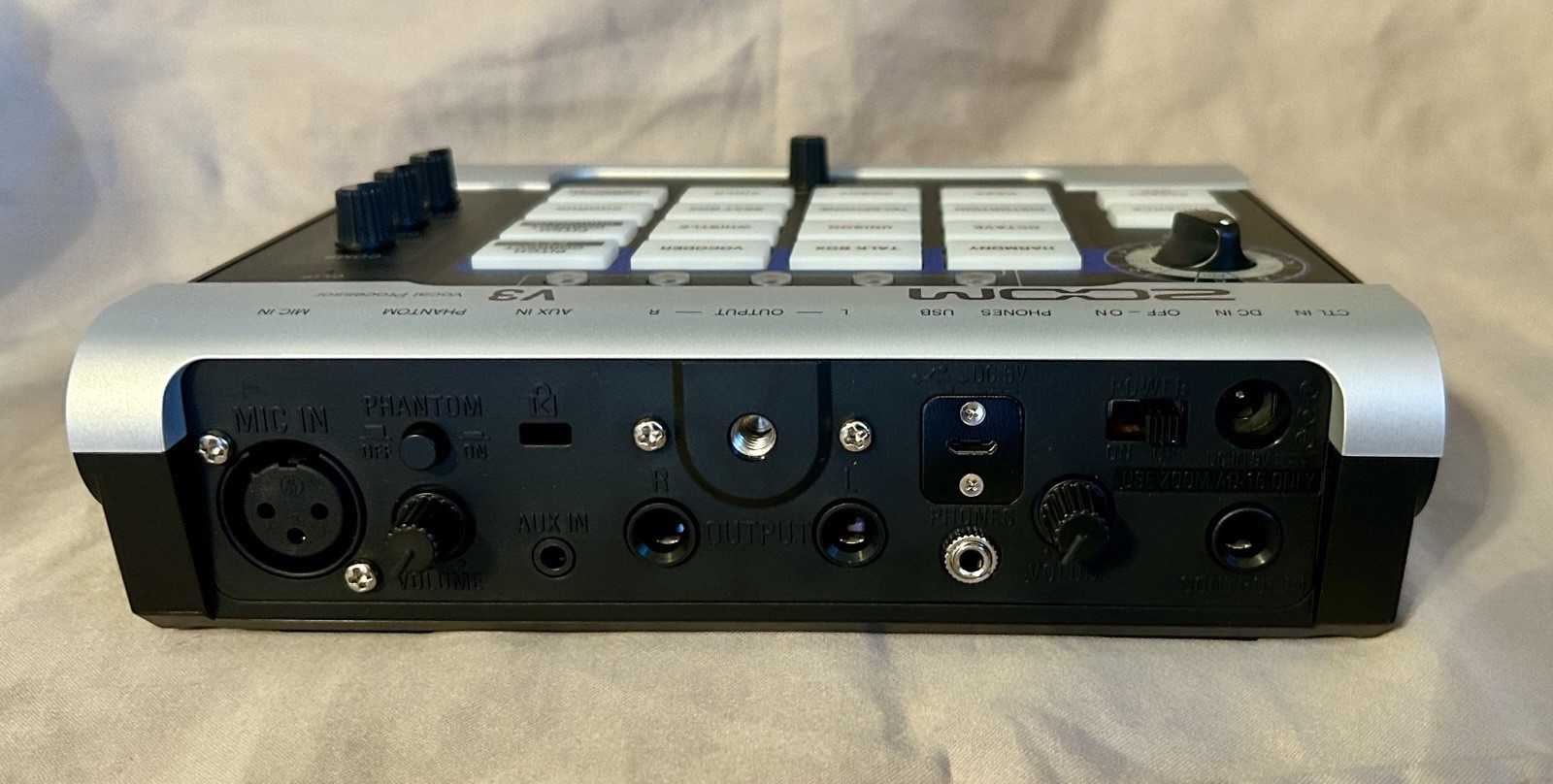 NEW Zoom V3 Vocal Processor USB Audio Interface 16 Voice Effect 3-Part Harmonies
