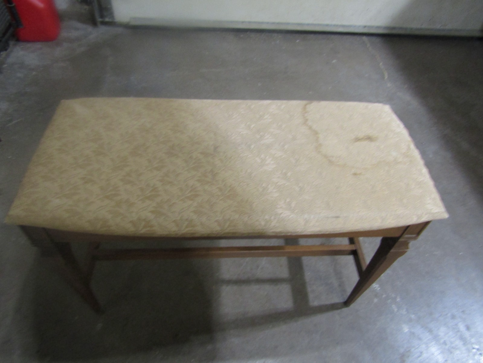 Hammond bench cover. Fits A-100 and other models.