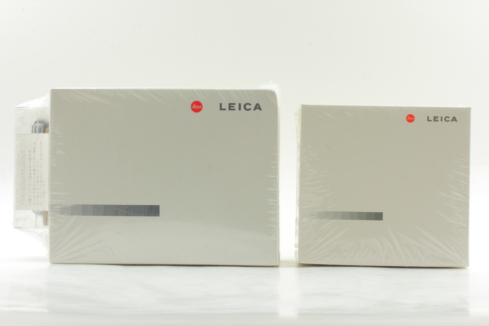 Very Rare! [Brand New Unopen] Leica M6 TTL 0.72 black Japan model w/ case swatch