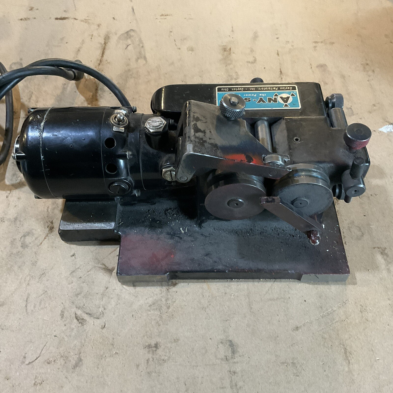 Dayton Perforators Any-Sizer Double V Roll Punch Grinder With Case