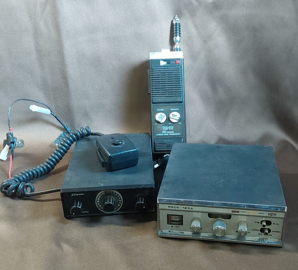 VTCB Radio Bundle of 3-Realistic TRC-216-Pace 123A-JC Penny 981-6201-Untested
