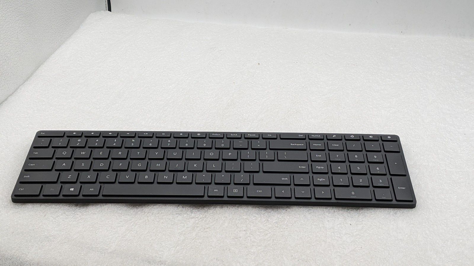 Microsoft Designer Bluetooth Wireless Keyboard (MODEL#1678) Black FREE SHIPPING