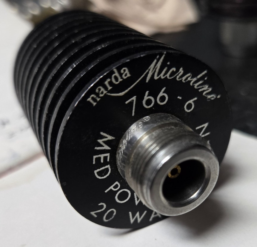 Nard Microline 766-6 attenuator Type N (M,F) 6 dB 20W 4GHz spec OK@ 11 see plots