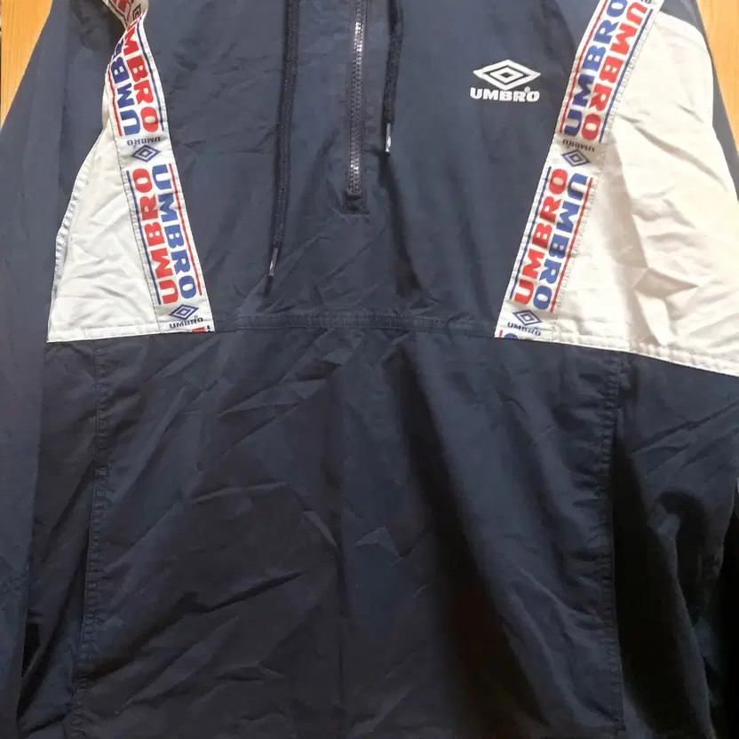 Umbro Anorak Navy Size 100 Official