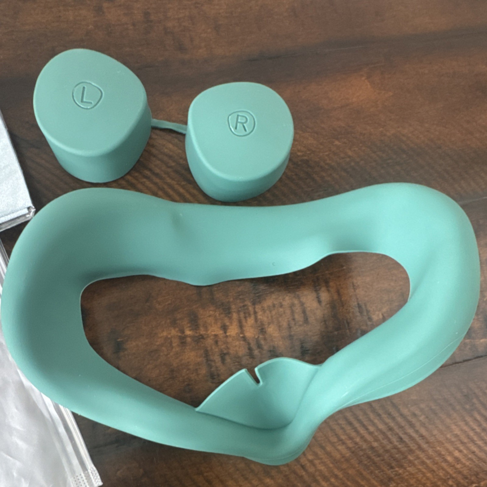 Meta Quest 2 Controller Grip With Strap Headset Cover, Protector And Wipe