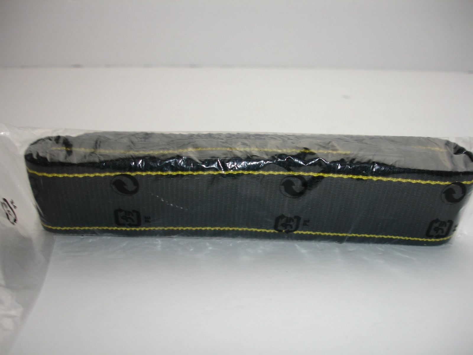 NIKON D300 CAMERA NECK STRAP AN-DC300 NEW cond.
