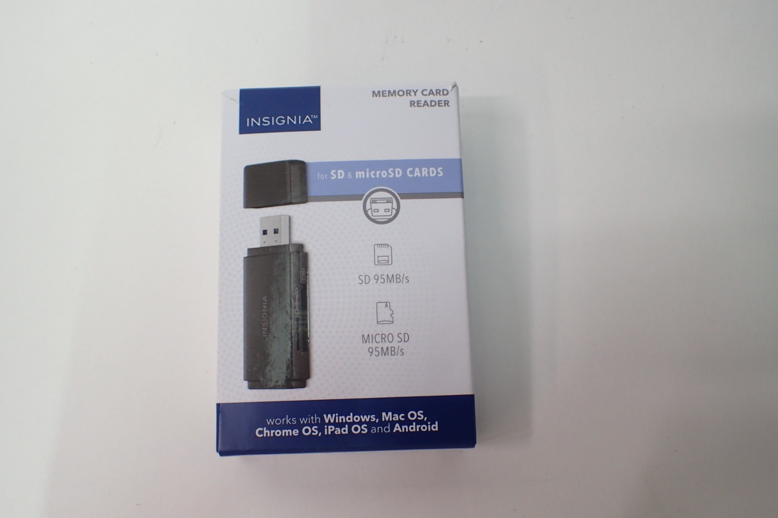 Insignia USB 3.0 to SD and microSD Memory Card Reader - Black