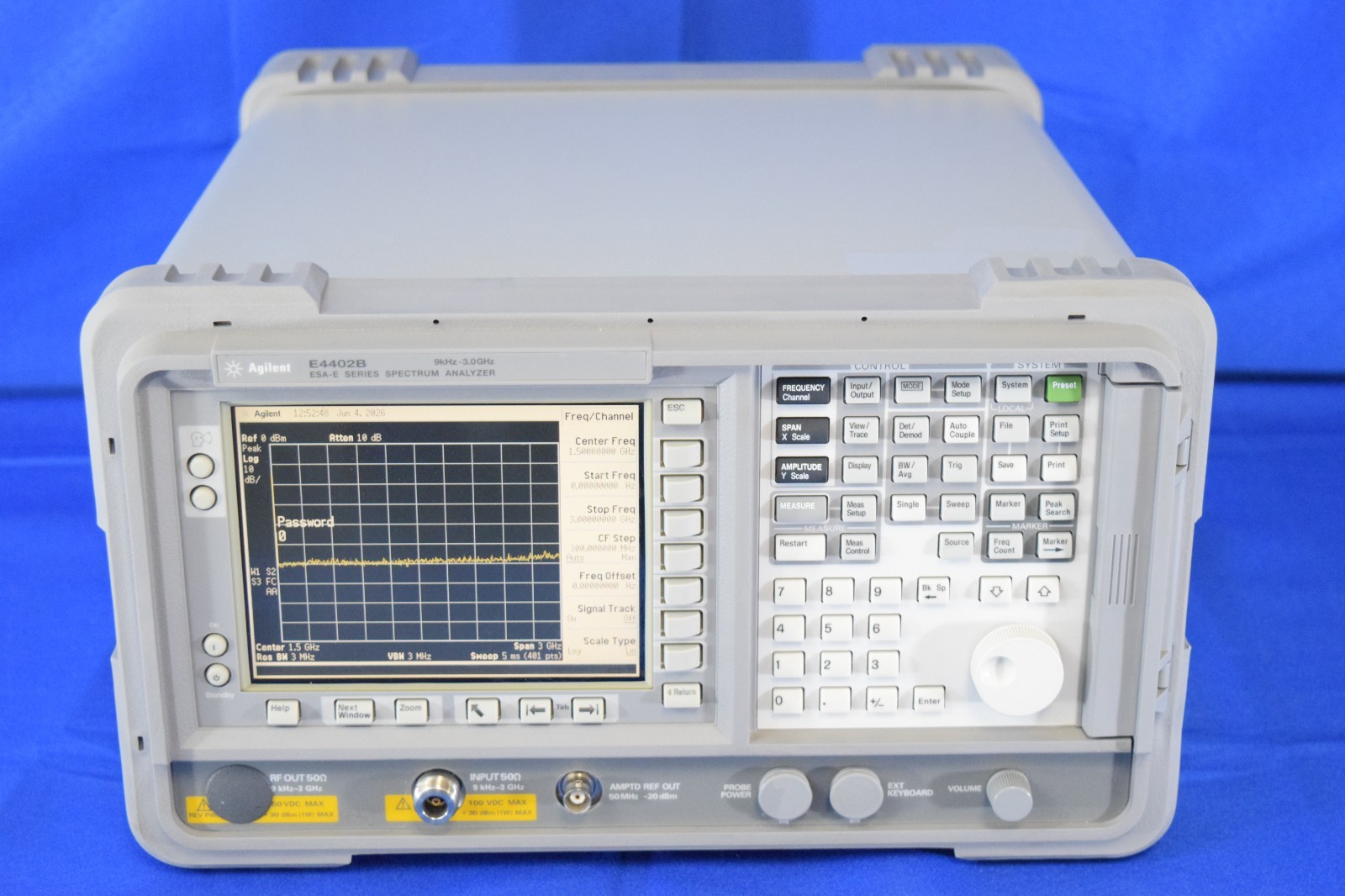 Agilent E4402B /A4H/AYX/B72/BAA ESA-E Series Spectrum Analyzer 9kHz - 3GHz