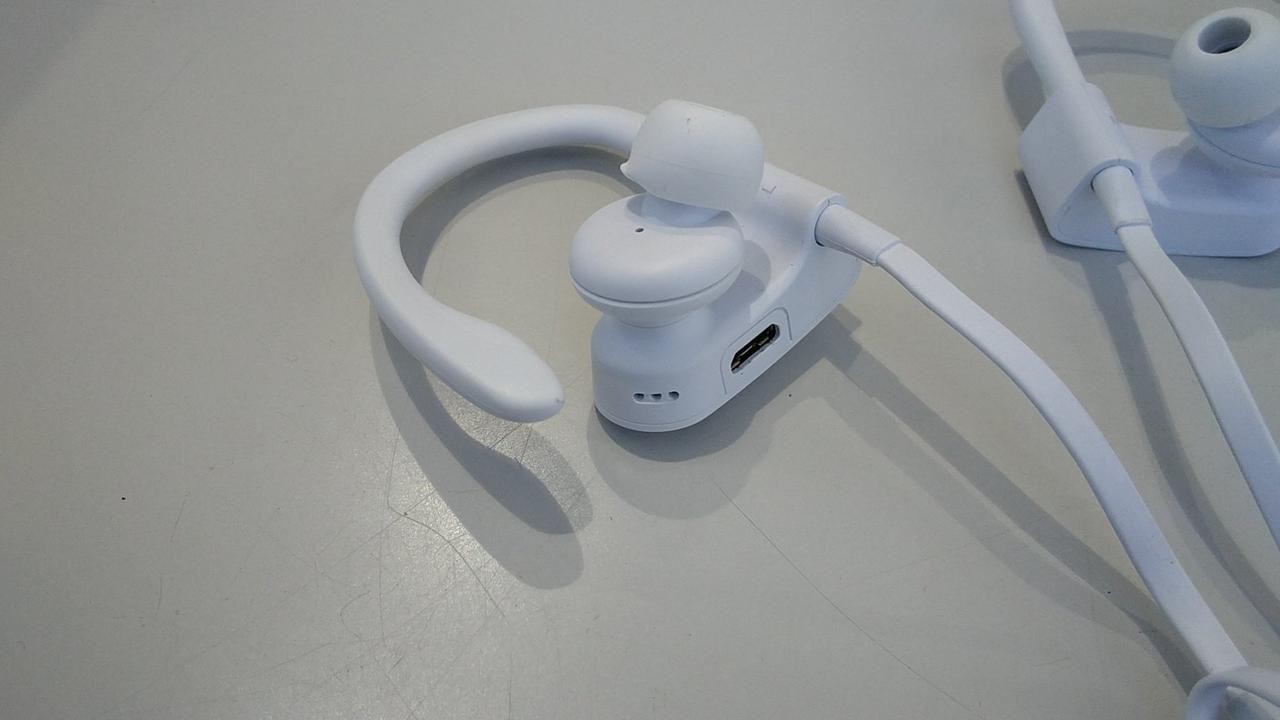 Beats A1747 Wireless Earphones