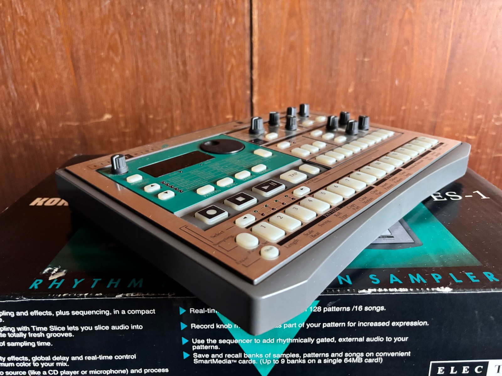 Korg ElecTribe S ES-1 ES1 Sampler Drum Machine Sequencer w/ box