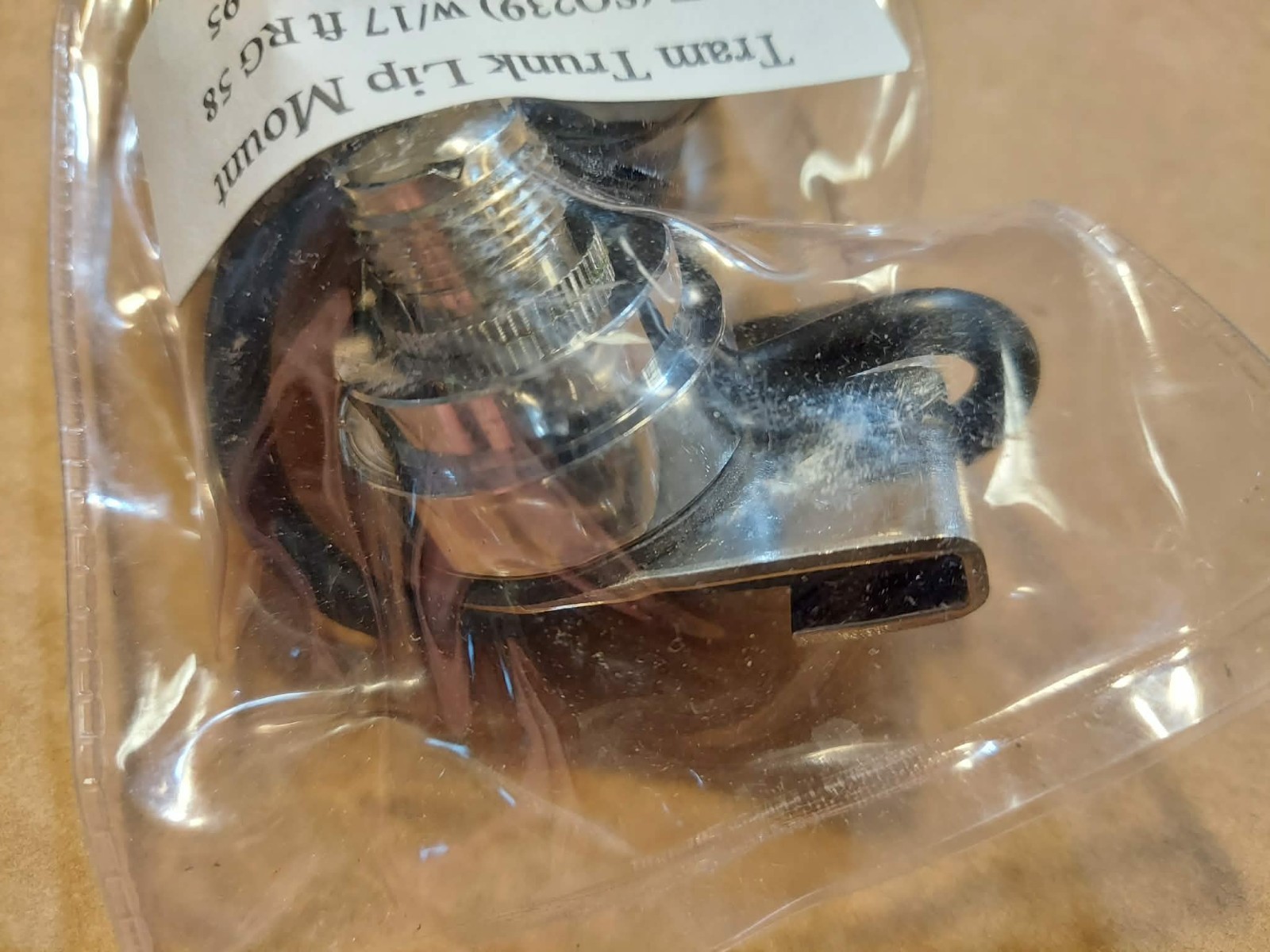 TRAM TRUNK LIP MOUNT (T3246) ~~ NEW!!~~