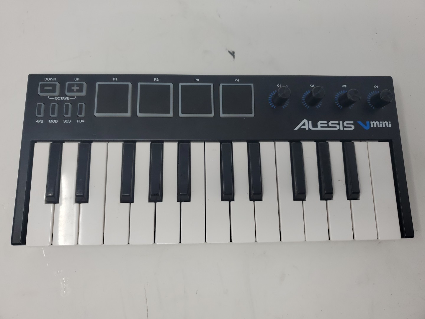 Alesis V Mini Portable 25-Key MIDI Controller Keyboard New In Box