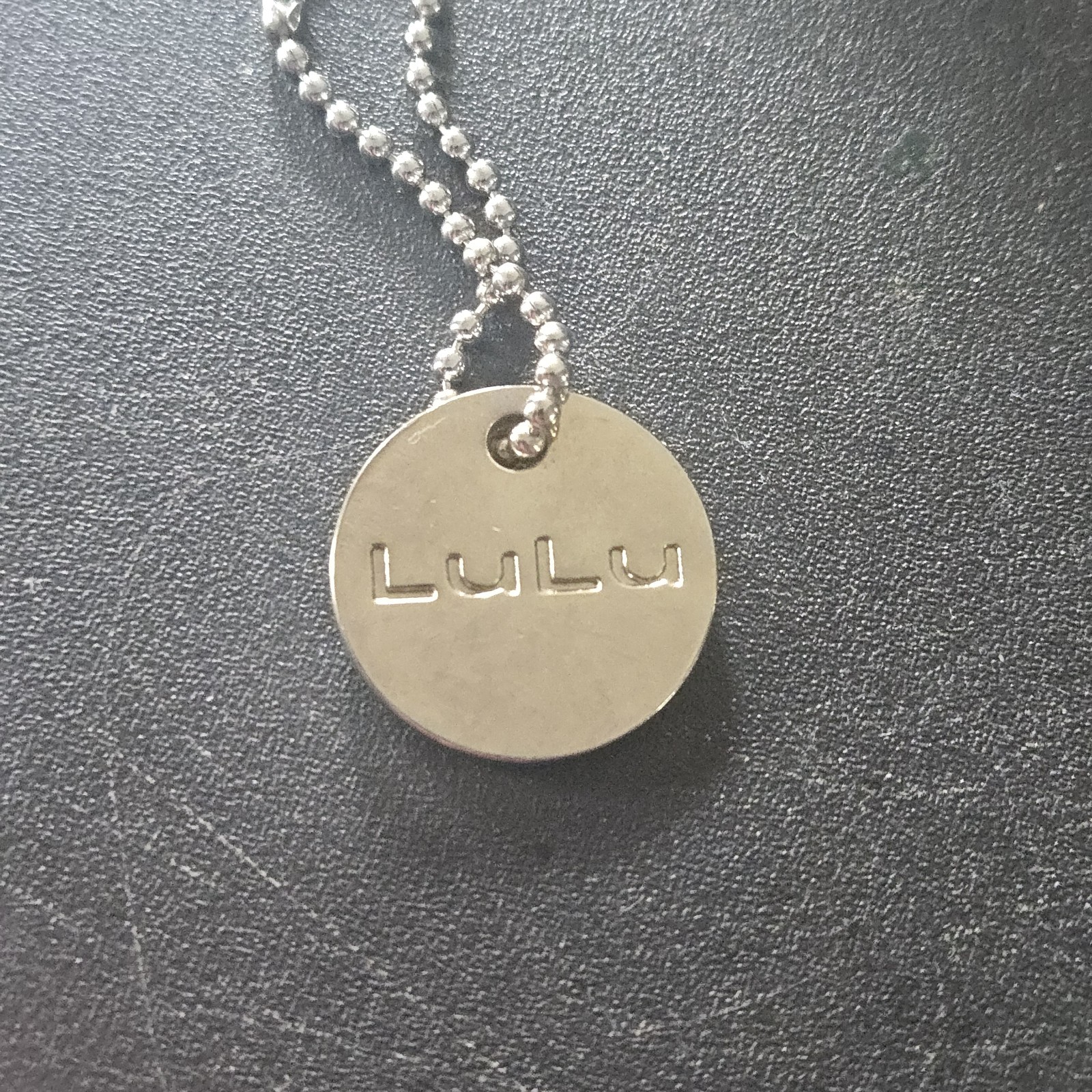 LuLu purse handbag hang tag silver tone