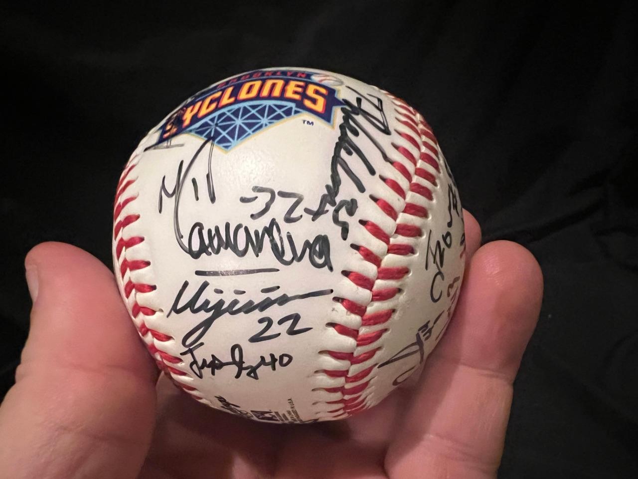 Original Authentic Player Signature Signed Team Brooklyn Cyclones Baseball 2011