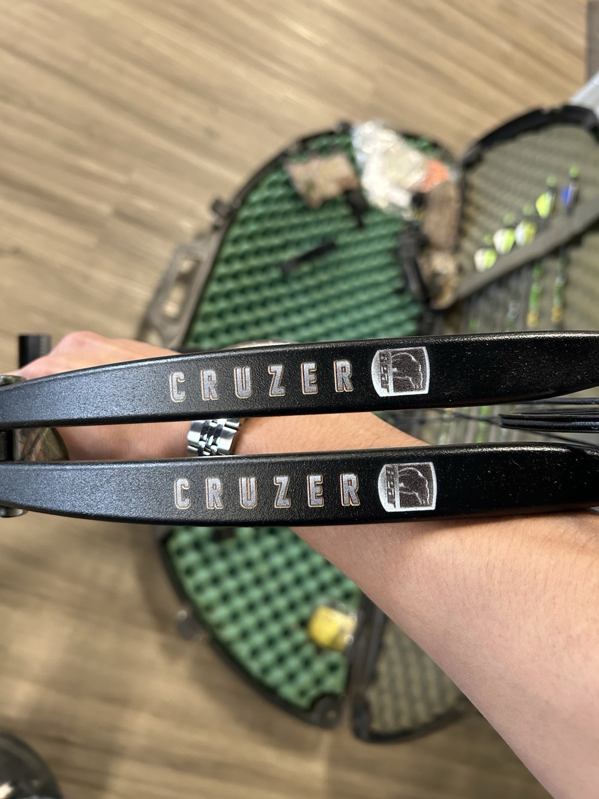 bear archery compound bow Cruzer