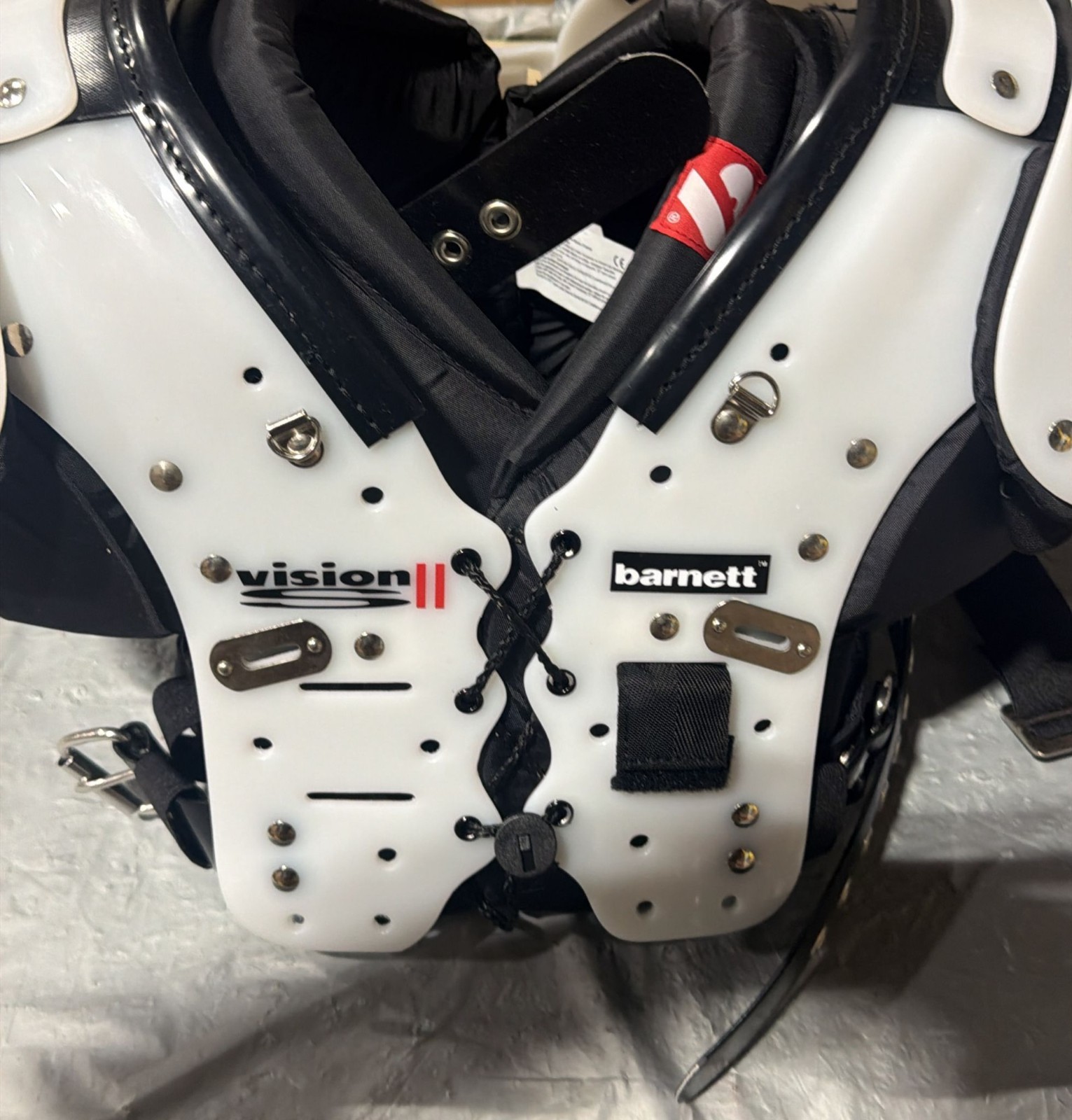 Barnett VISION II competition football shoulder pad, QB-WR-RB-DB Size S