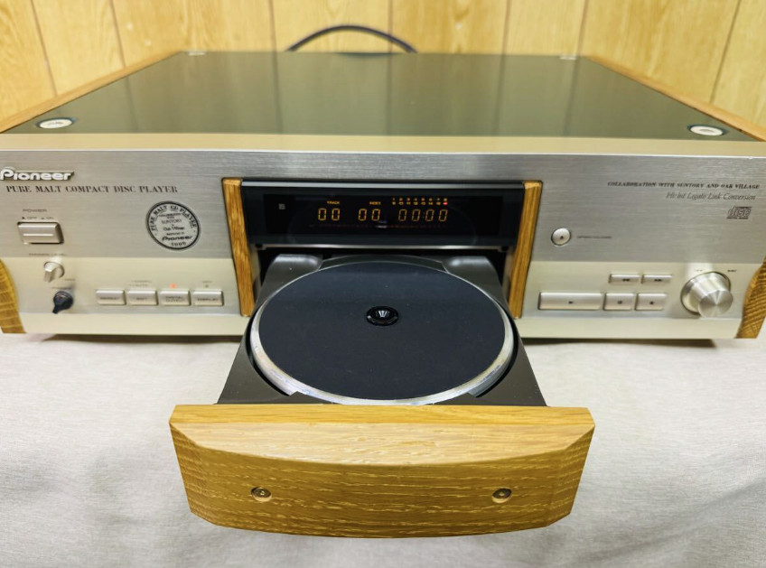 Pioneer PD-HL5-PM PURE MALT CD PLAYER AC100V 50/60Hz 10W SUNTORY OAK VILLAGE