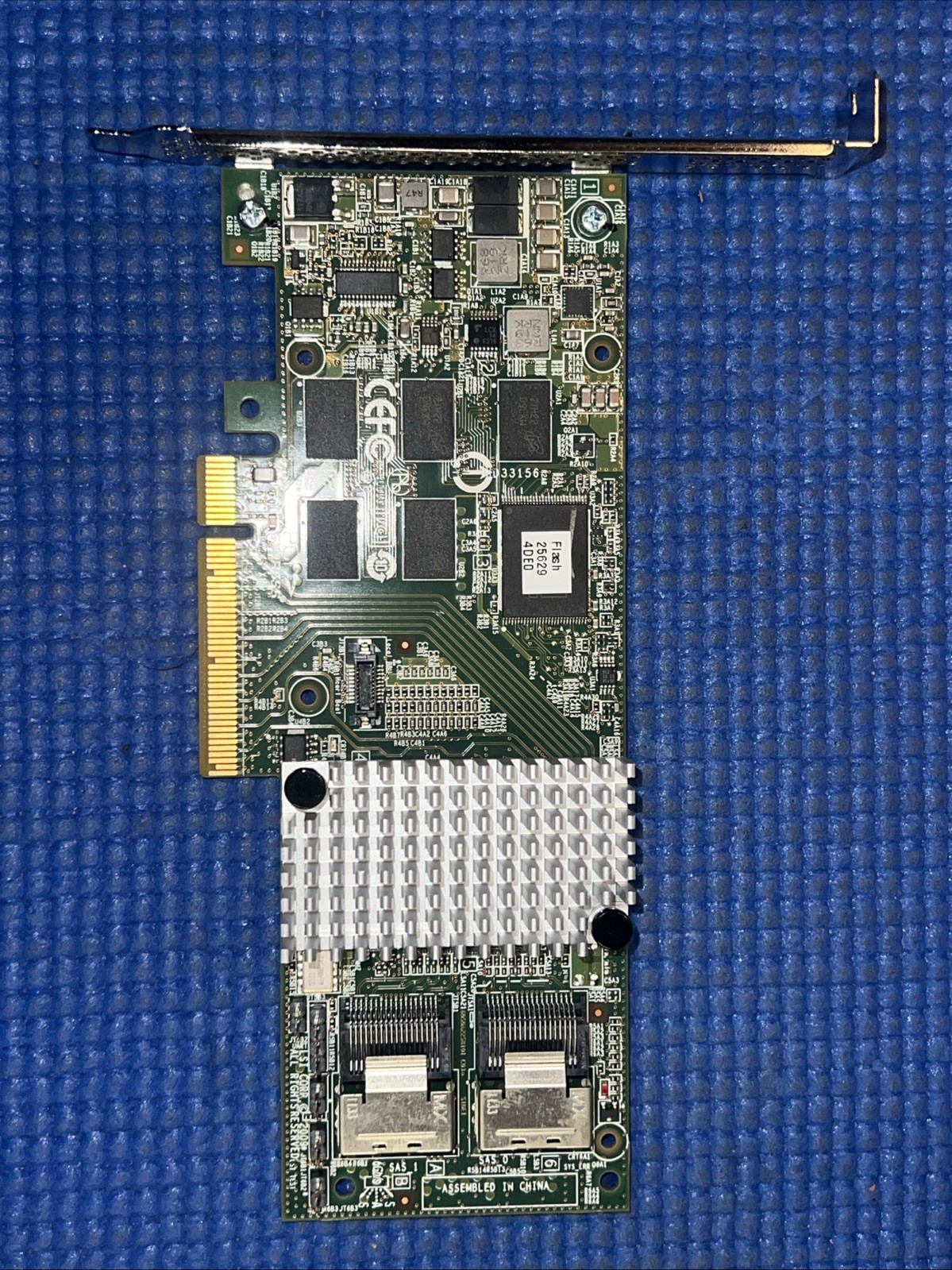 LSI MegaRAID 9261-8i 8-port PCI-E 6Gb SATA SAS Raid Controller