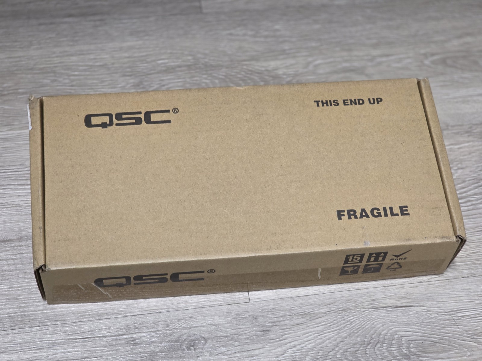 QSC QIO-L4o Network Audio Output Expander FG-901491-00 New Open Box