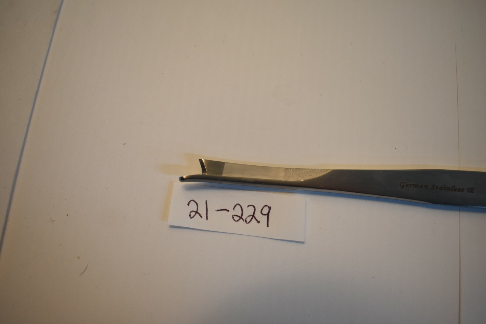 WM 21-229 SILVER OSTEOTOME 7" SINGLE GUARD LEFT
